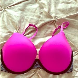 Victoria’s Secret Pink- wear everywhere Push Up